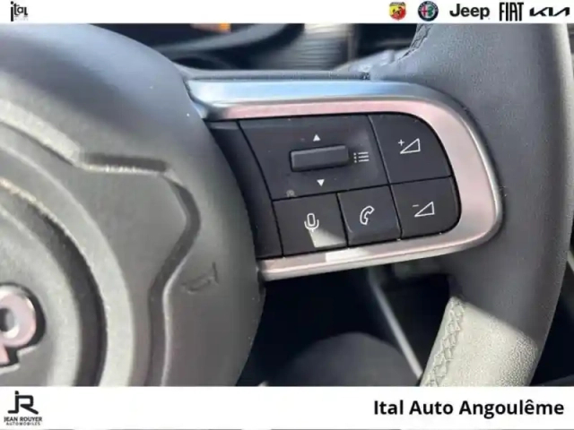 Jeep Avenger 1.2 turbo t3 100ch altitude — photo 15