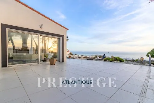 Maison 7 pièces 225 m²