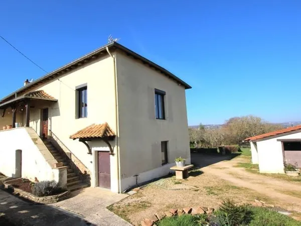 TOURNUS, JOLIE MAISON DE 70 M² AVEC DEPENDANCE DE 24 M² POUR UN PETIT GITE- TERRAIN DE 7 605 M²