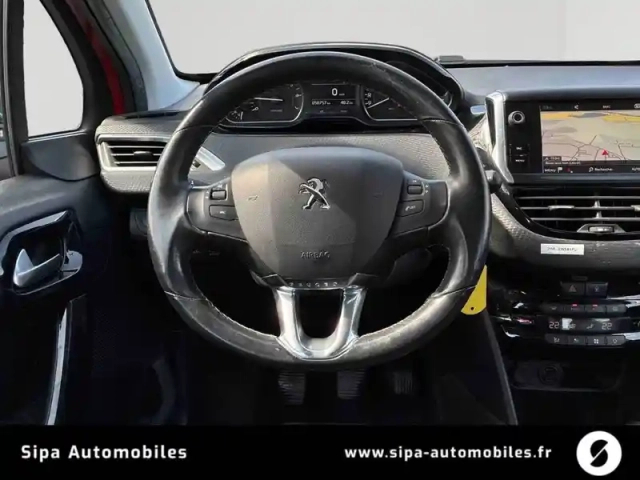 Peugeot 208 1.2 puretech 110ch s&amp;s bvm5 — photo 8