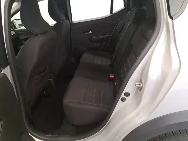 Dacia Sandero eco-g 100 — photo 25