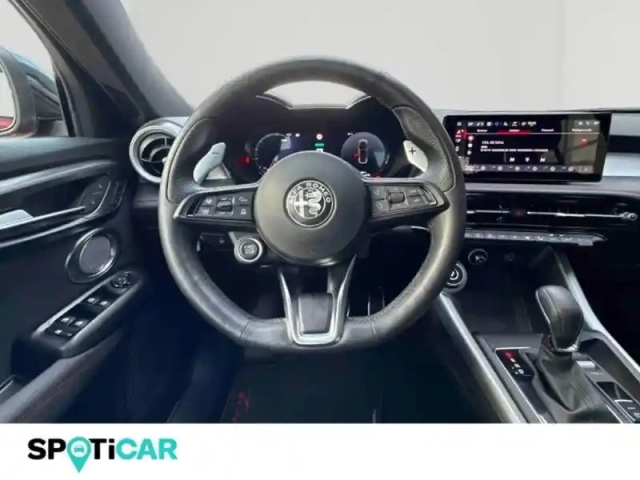Alfa Romeo Tonale 1.3 phev 280ch tributo italiano at6 e-q4 — photo 12