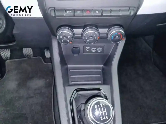 Renault Clio tce 90 — photo 58