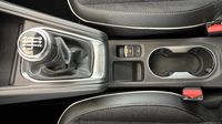 Renault Captur 1.0 TCe 90ch Techno — photo 23