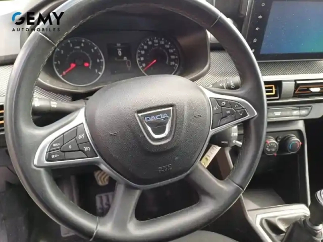 Dacia Sandero eco-g 100 - 22 — photo 13
