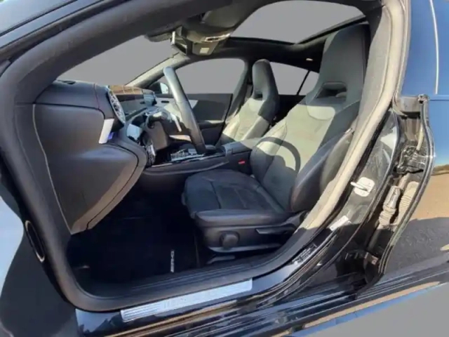 Mercedes Cla 220 d amg line — photo 12