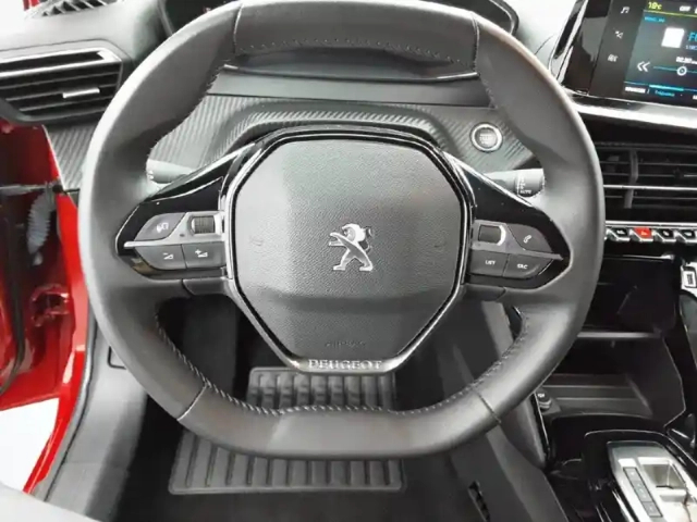 Peugeot 208 electrique 50 kwh 136ch — photo 9