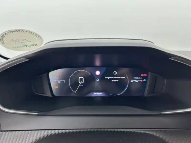 Peugeot 208 hybrid 110 e-dcs6 — photo 38
