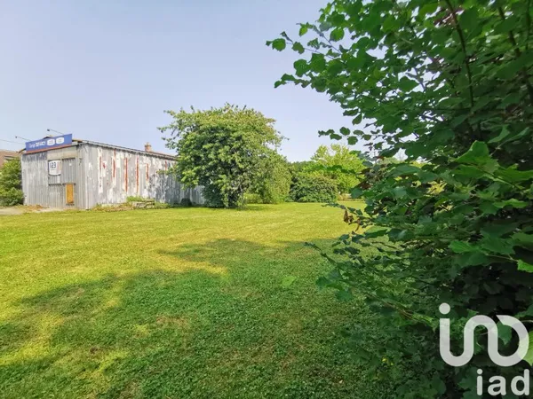 Terrain 759 m²