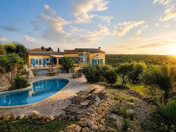 Maison de 5 pièces de 202 m² à La Palme