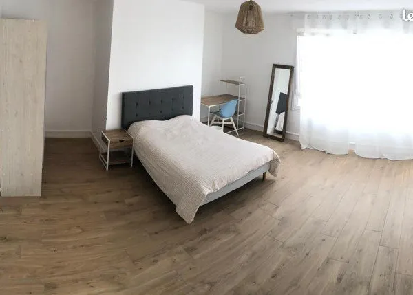 Grande chambre meublée 22 m² - Colocation tout confort Sarcelles