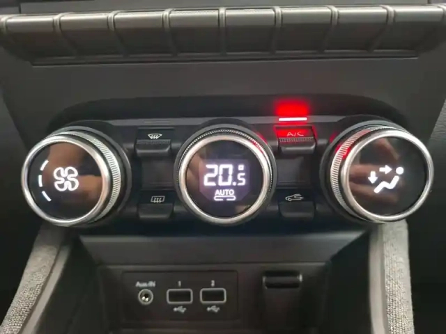 Renault Zoé zoe r110 — photo 34