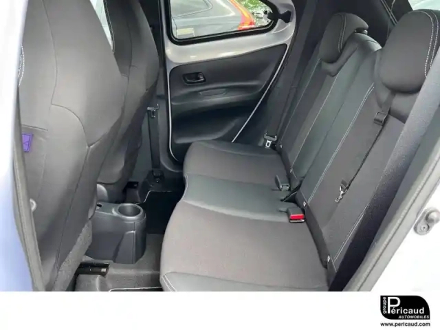 Toyota Aygo x 1.0 vvt-i 72 s-cvt — photo 8