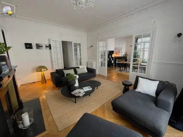Appartement 5 pièces 146 m²