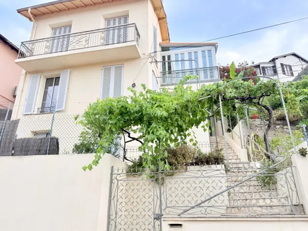 ?? nice bon voyage - maison individuelle renovee d'environ 102 m