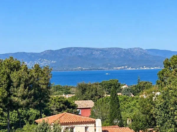 Giens - terrain à bâtir 1050 m2