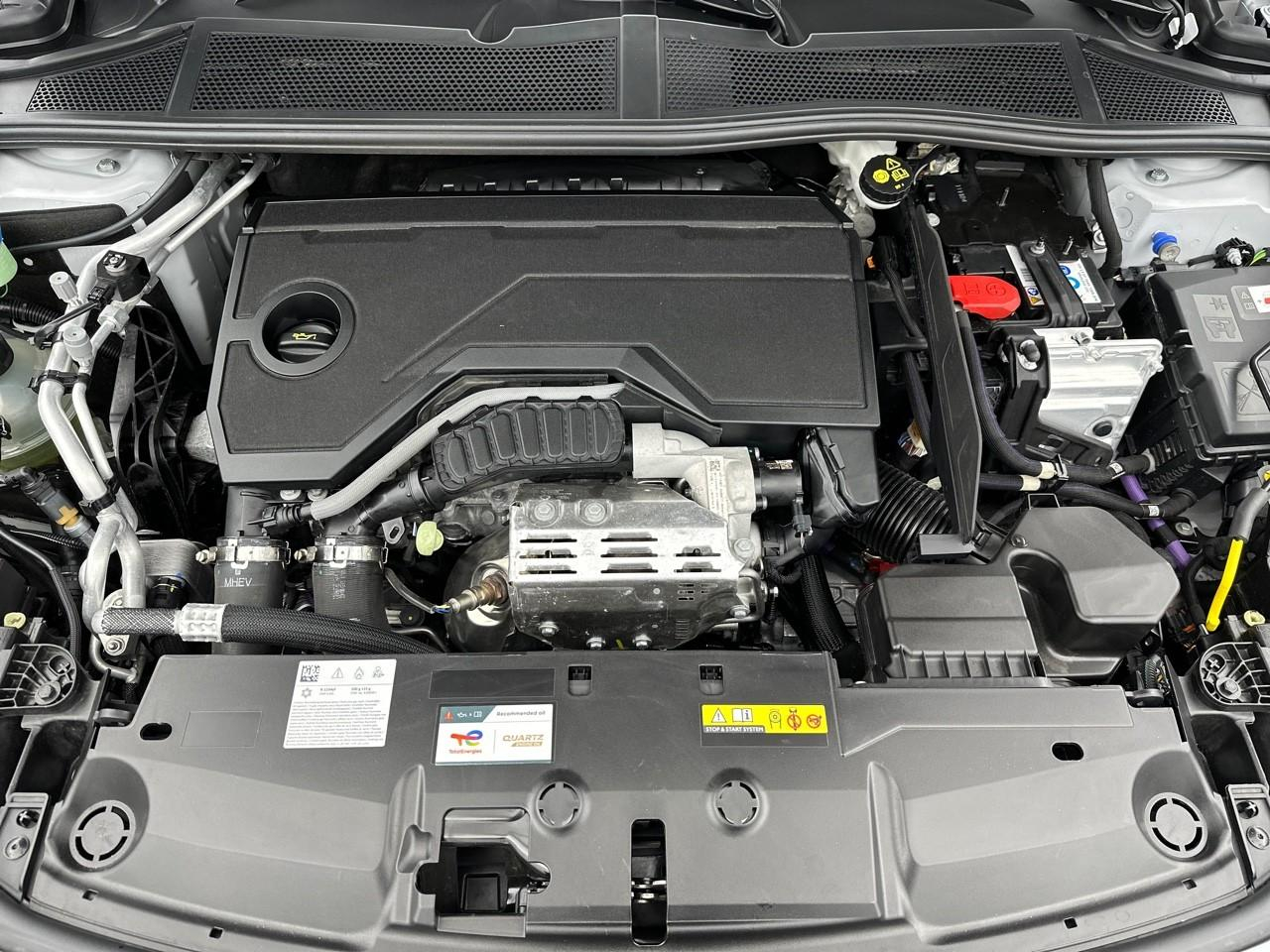 Peugeot 308 hybrid 136 e-dcs6 gt — photo 13