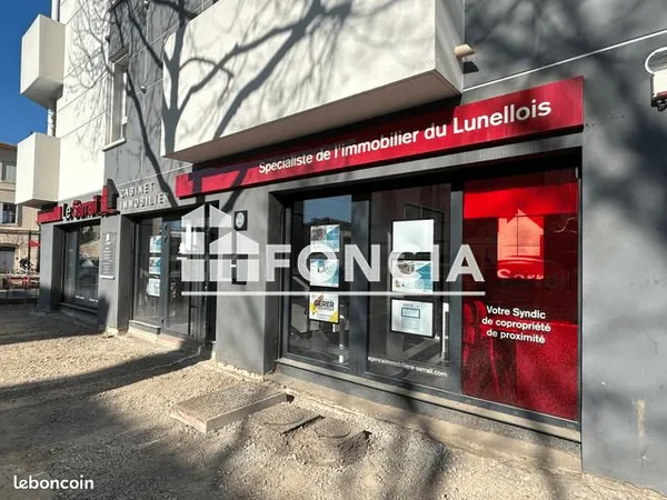 Local commercial 110 m²