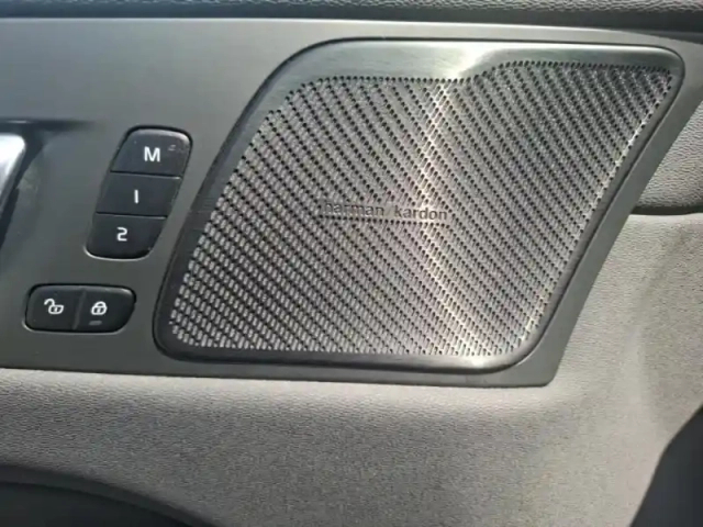 Volvo Xc60 t8 twin engine 303 + 87ch inscription luxe geartronic — photo 15