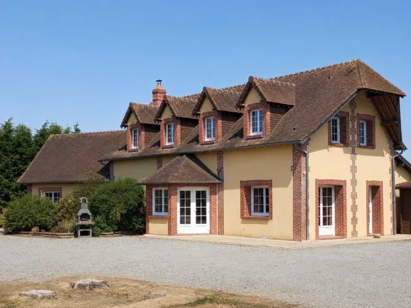 Belle propriété de 220 m² sur 1 hectare ? Fort potentiel hab