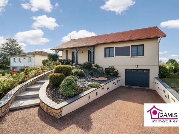 Maison de plain-pied 8 pièces 150 m²