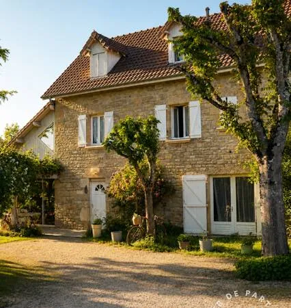 Maison 6 pièces 340 m²