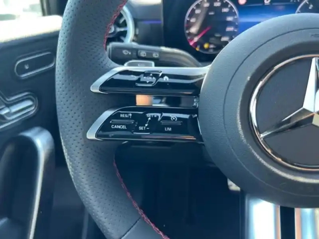 Mercedes Classe A 200 d amg line — photo 12
