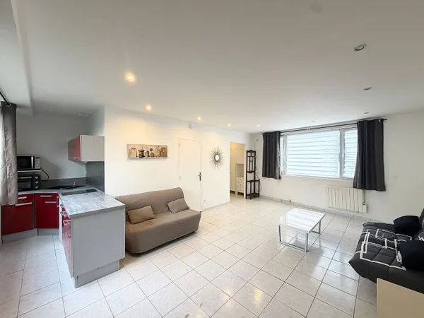 Studio 1 pièce 40 m²