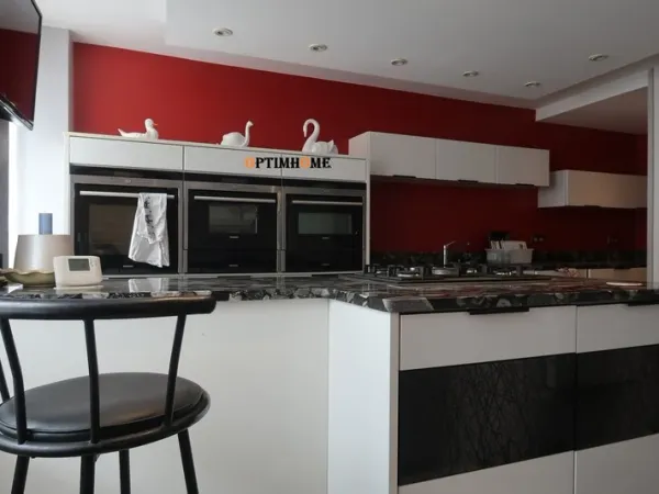 Maison 9 pièces 240 m²