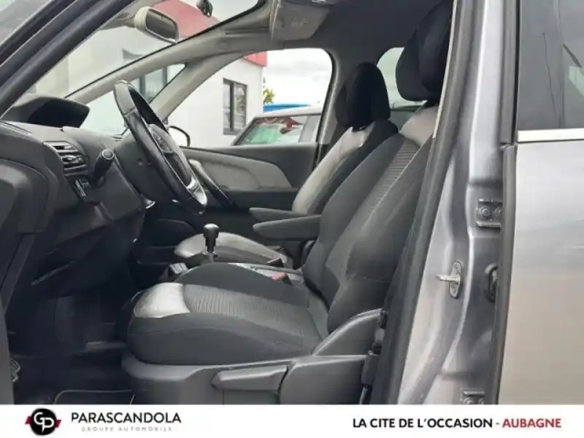Citroën C4 Picasso puretech 130ch shine s&amp;s — photo 9