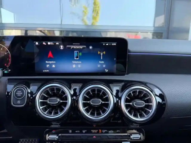 Mercedes Classe A 200 amg line — photo 40