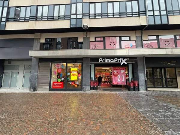 Local commercial 627 m²