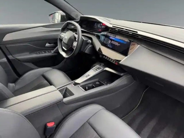 Peugeot 408 phev 225ch gt e-eat8 — photo 15