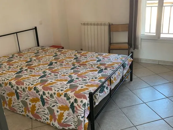 T 2 meublé avec garage