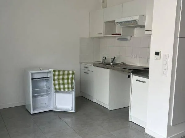 Studio 1 pièce 28 m²
