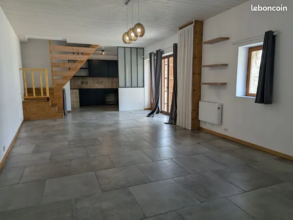 Maison 3 pièces 103 m²