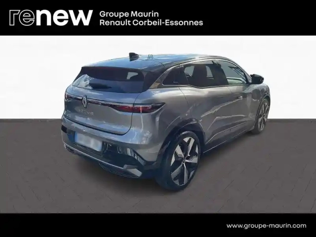 Renault Megane e-tech electric ev40 130ch techno standard charge — photo 5
