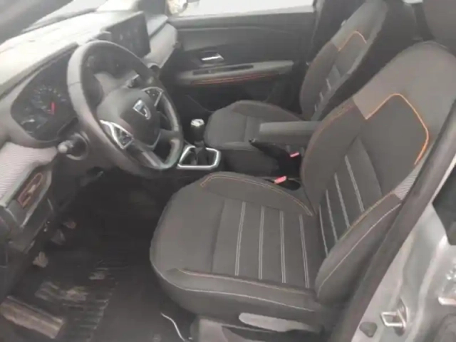 Dacia Sandero 1.0 tce 90ch stepway confort -22 — photo 14