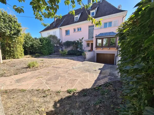 Neuf-Brisach - 189 m² habitables sur 3,60 ares
