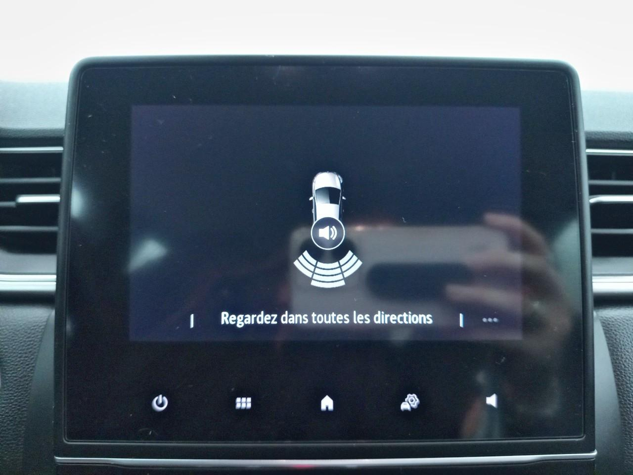 Renault Captur e-tech plug-in 160 intens — photo 33