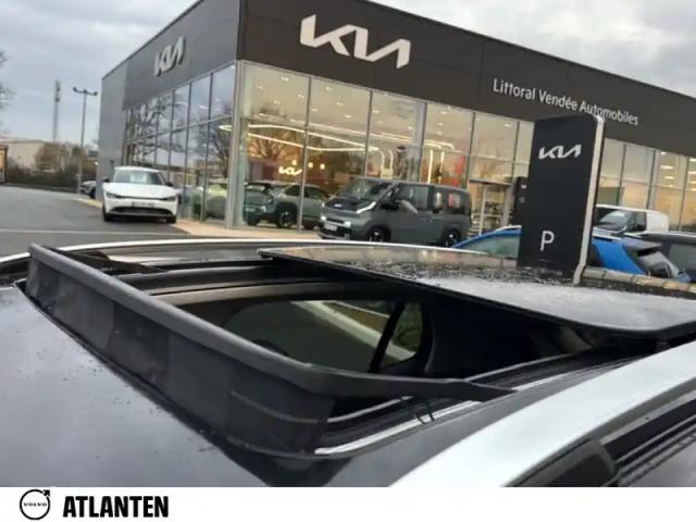 Lynk&Amp;Co 01 1.5 phev 261 ch dcth7 — photo 20