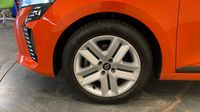 Renault Clio 1.5 Blue dCi 100ch Evolution - 24 — photo 20