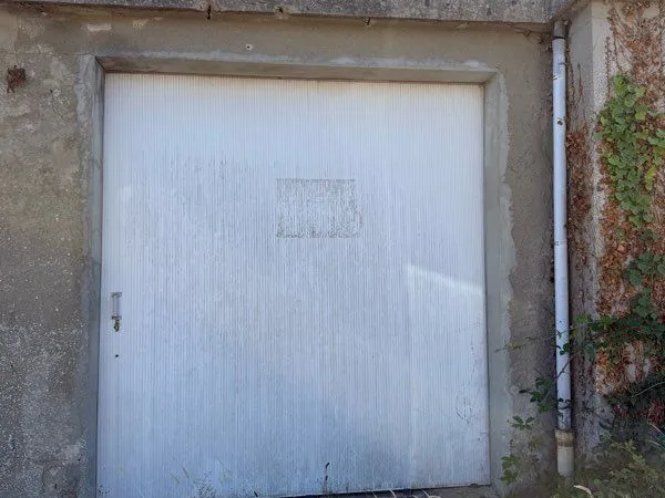 Stationnement Location Saint-Sauveur-Villages 90€