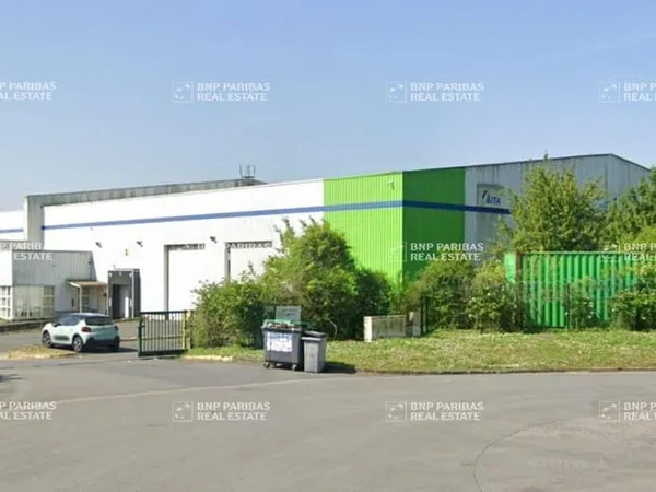 Local d'activité 1572 m²