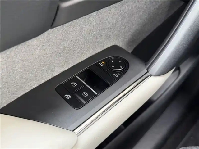 Mazda Mx-30 e-skyactiv 145 ch — photo 50