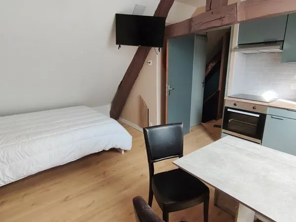 Appartement Location Louvigné-du-Désert 1p 30m² 460€