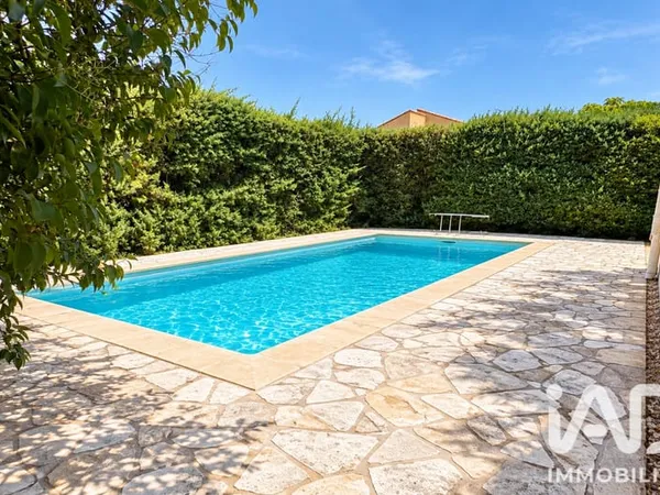 Maison 6 pièces 205 m²