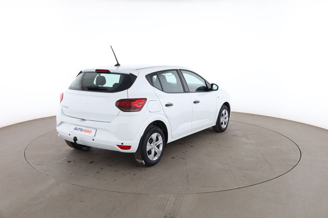 Dacia Sandero 1.0 SCe Essential — photo 5