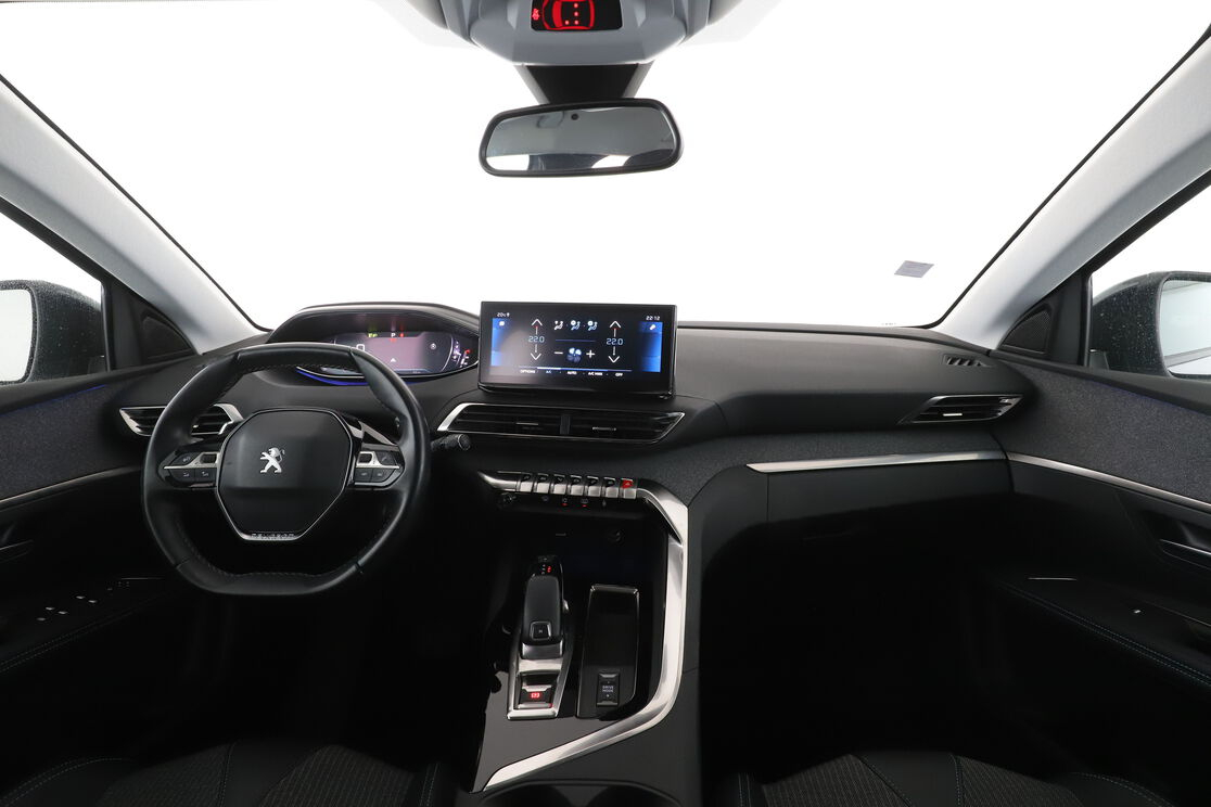 Peugeot 3008 1.2 PureTech Allure Pack EAT8 — photo 11