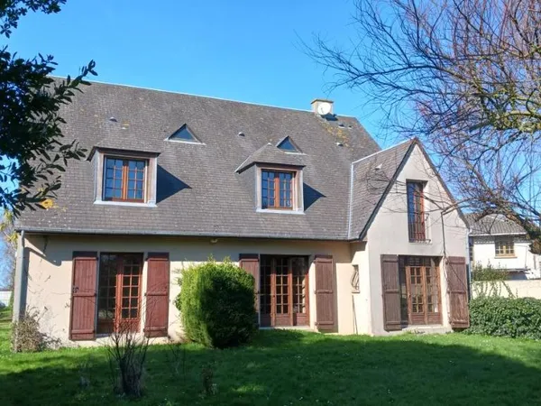 Maison 9 pièces 248 m²